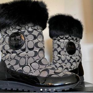 Rare Coach jacquard black fur snow boots